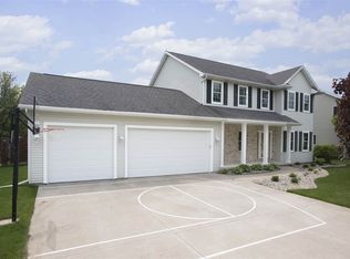 3131 E Gazebohill Rd, Appleton, WI 54913