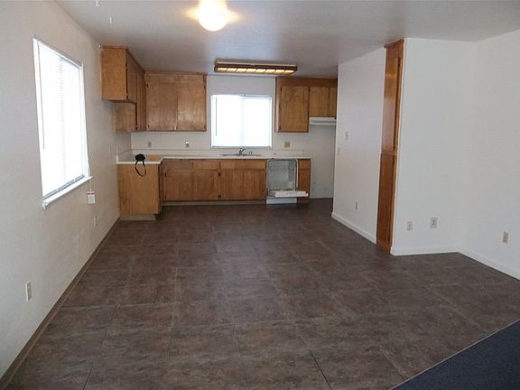 4th image of 1842 8th Ave #B