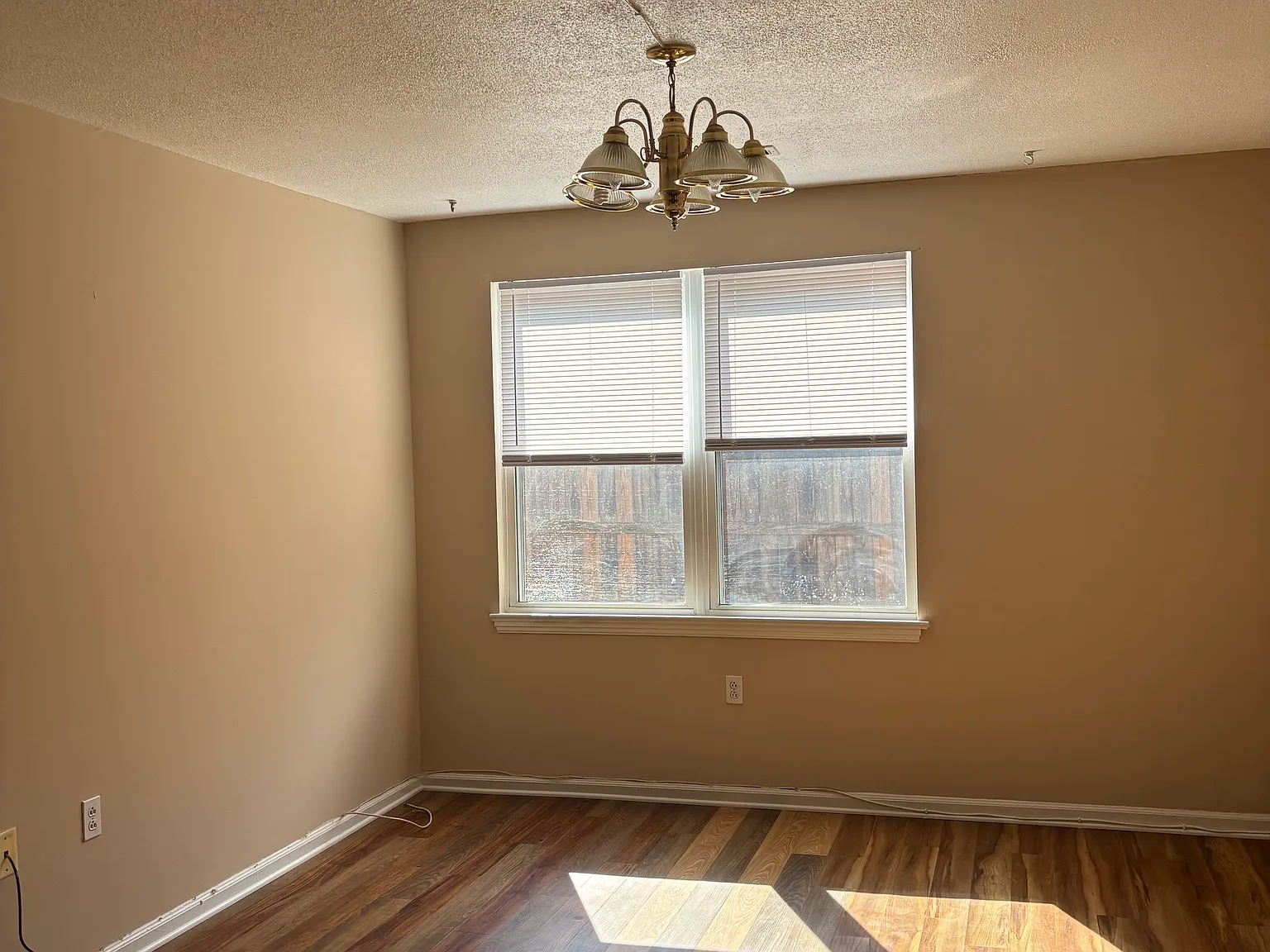 2400 Arlington Boulevard — Photo 2
