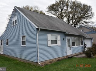 51 Rorer Ave, Hatboro, PA 19040