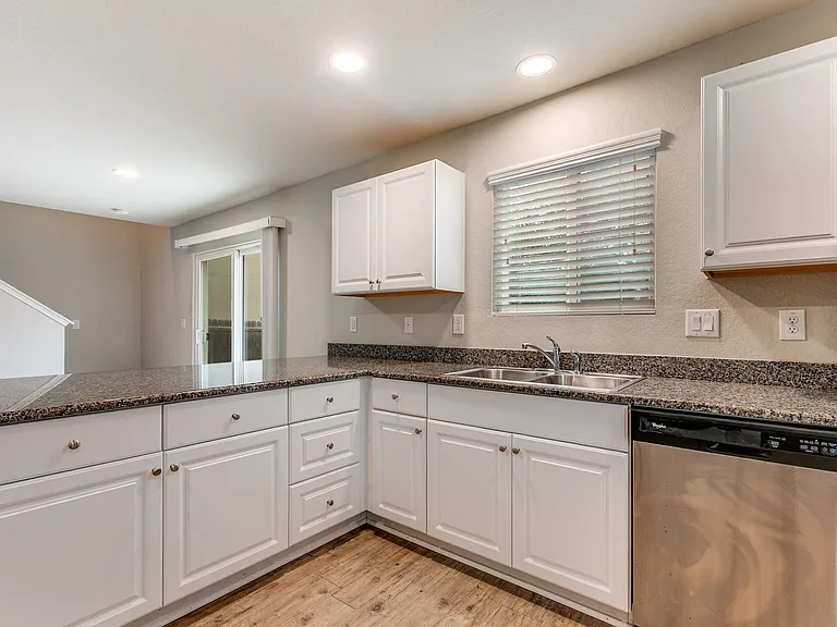 10302 Relic Oaks — Photo 11