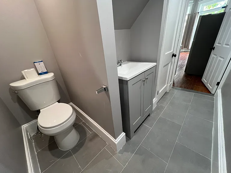 703 Newington Ave #1F — Photo 7