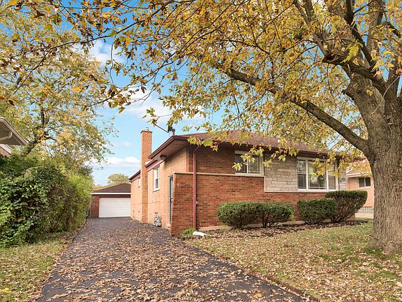 2nd image of 16010 Marian Dr