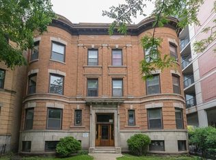 4032 N Sheridan Rd #3N, Chicago, IL 60613