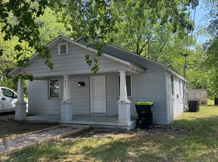 1411 Parham St, Henderson, NC 27536