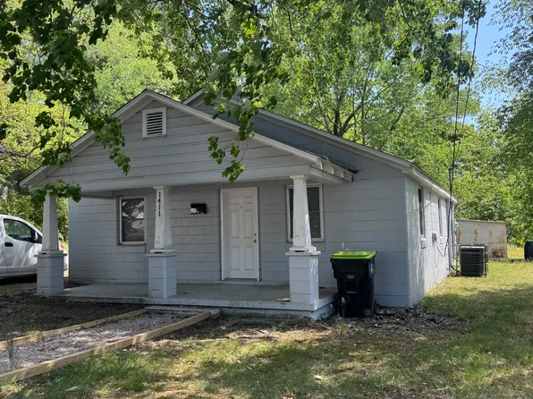 1411 Parham St, Henderson, NC 27536
