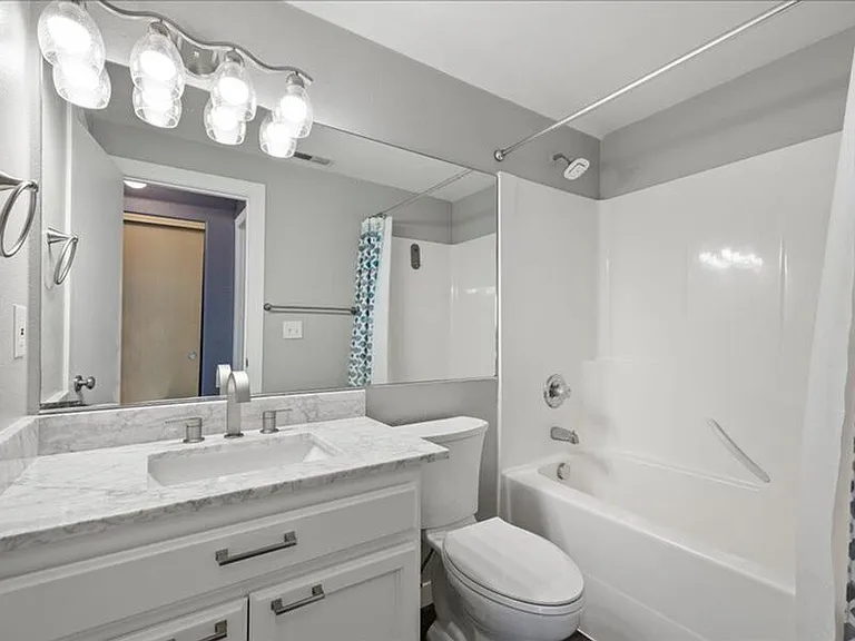 4612 Belgian Ln — Photo 18