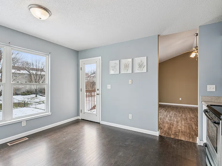 2539 Catskill Ct — Photo 10