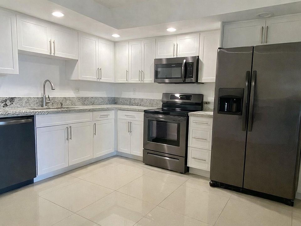 1st image of 8520 SW 133rd Avenue Rd APT 112