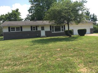 35831 Bellware Blvd, Paw Paw, MI 49079