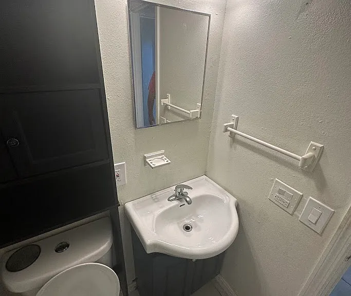 4516 Fountainbleau Rd — Photo 13