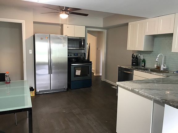 2nd image of 23226 Firwood Ave
