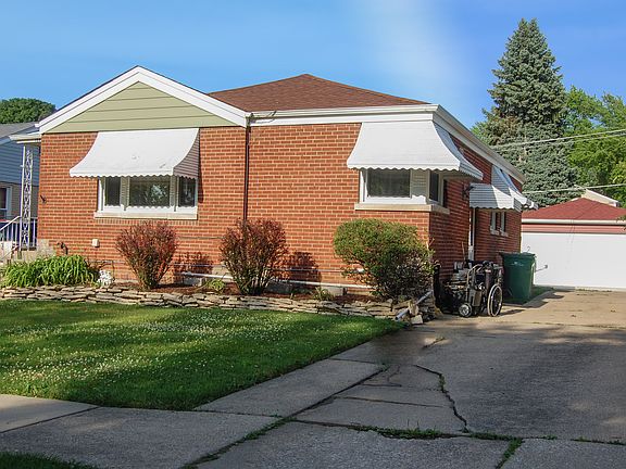 2nd image of 1341 Mandel Ave