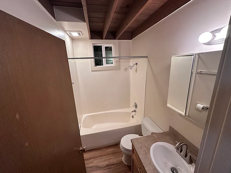 910 E 9th Ave #3 — Photo 6
