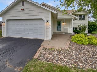 1132 Lincoln Ct, Saint Paul Park, MN 55071