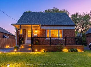 15 Alvinston Rd, Toronto, ON M1L 2J8