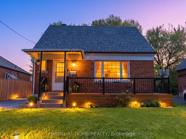 15 Alvinston Rd, Toronto, ON M1L 2J8