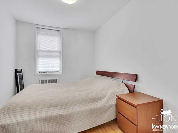 4th image of 1730 E 14th St APT 1A