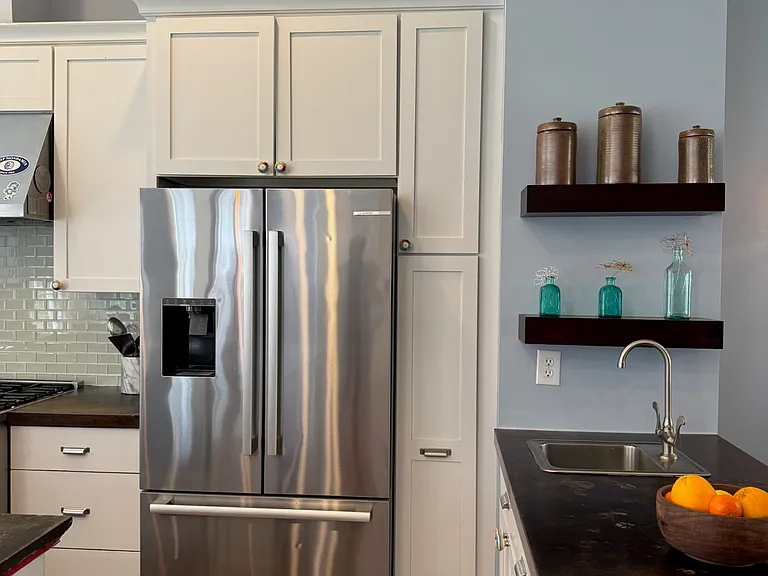 100 Floral Dr — Photo 14