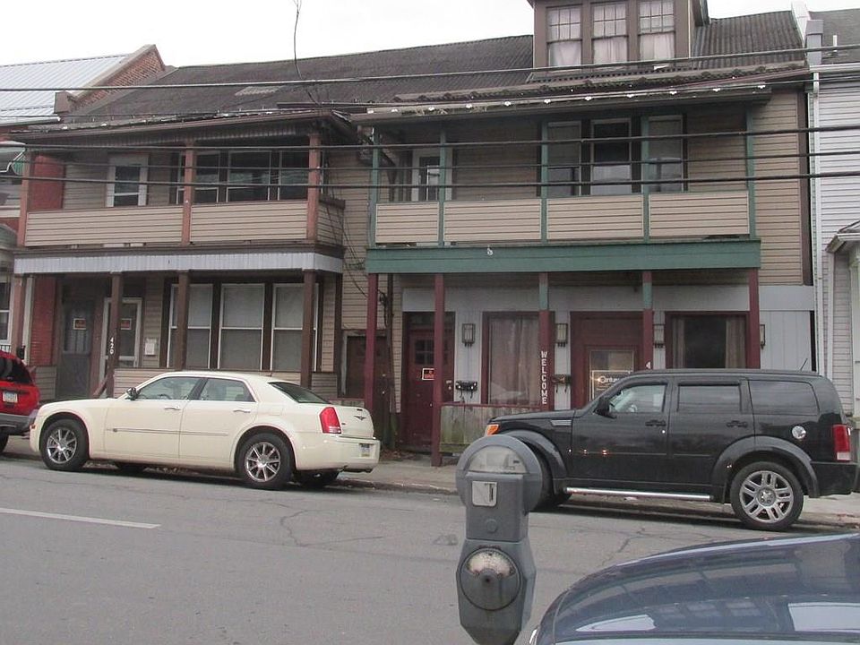 2nd image of 420-22 Washington St