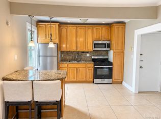 97-17 81st St, Jamaica, NY 11416