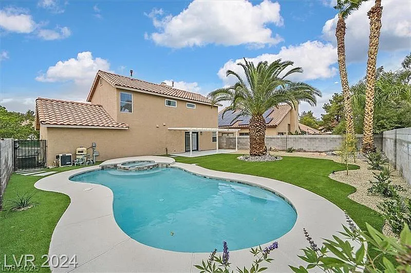 3 bed, 2.5 bath, 1466 sqft, $2,999 — Photo 2
