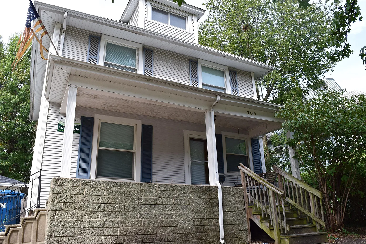 709 S State St photo 1