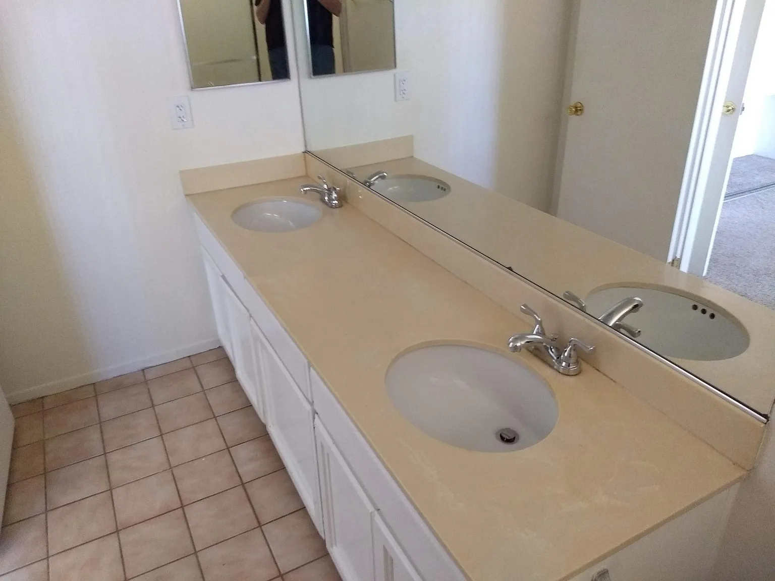 1226 San Vicente Ter — Photo 4