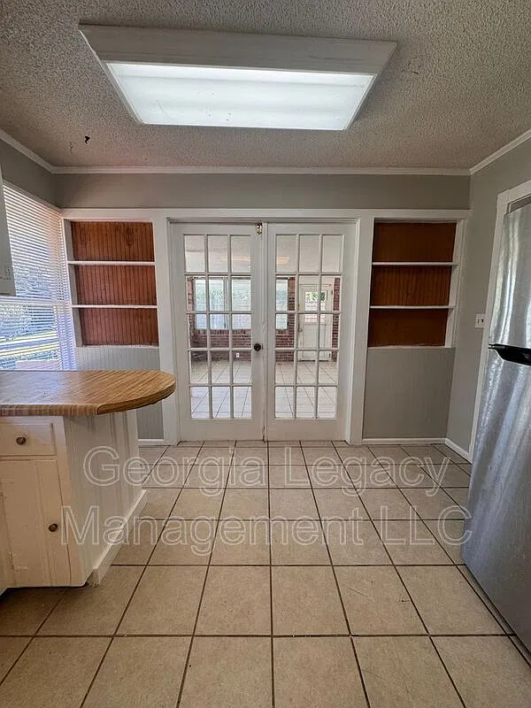 3 bed, 2.0 bath, 1531 sqft, $1,800 — Photo 4