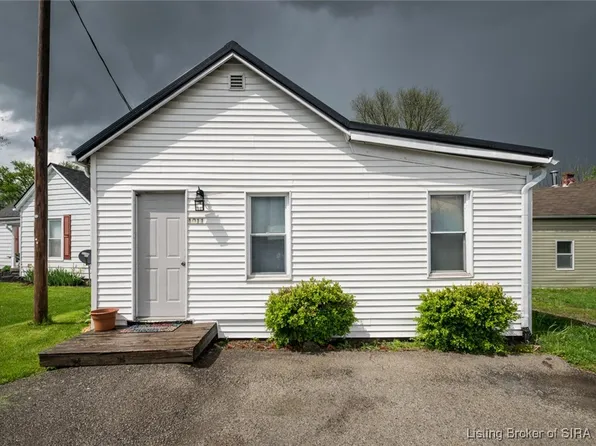 1011 Main Street, Memphis, IN 47143