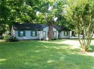5931 Falstaff Dr, Charlotte, NC 28227