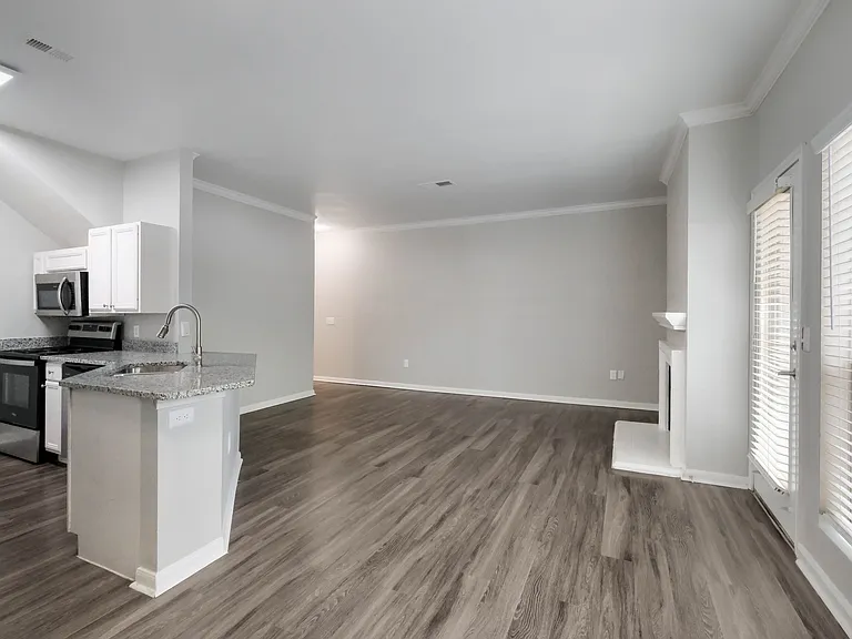 Castle Hills Townhomes — Photo 48