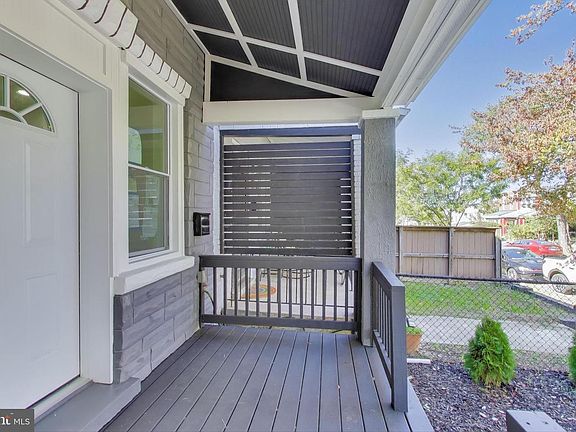 4th image of 1721 L St NE