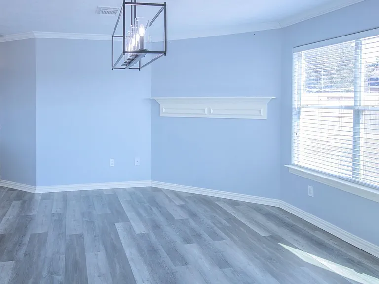 2814 Morton Cove Ln — Photo 12