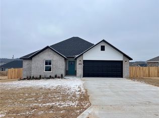 161 Tonya Loop, Huntsville, AR 72740