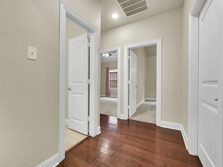 5805 Zinnia Dr — Photo 22