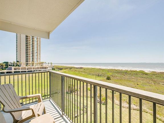 4th image of 415 E Beach Dr APT 413