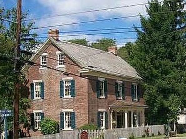 214 Main St