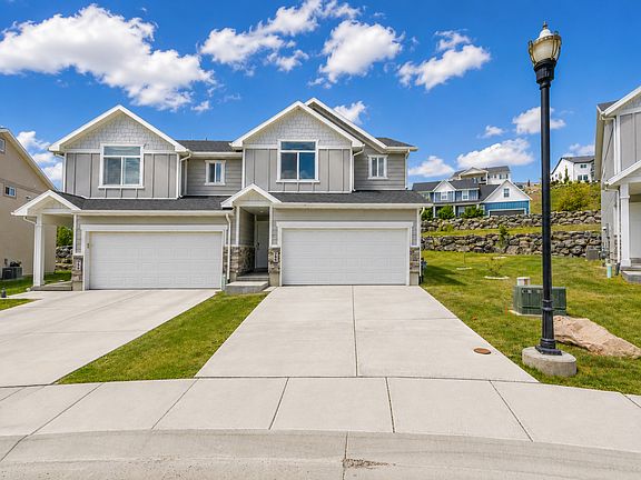 2nd image of 798 E Ruby Dr