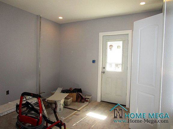 5th image of 11440 146th St