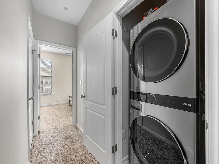 523 Pebblebrook Lane Gln — Photo 21