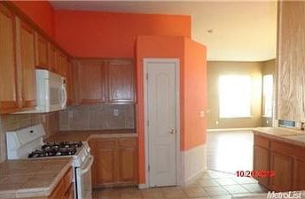 5th image of 4331 Giselle Ln
