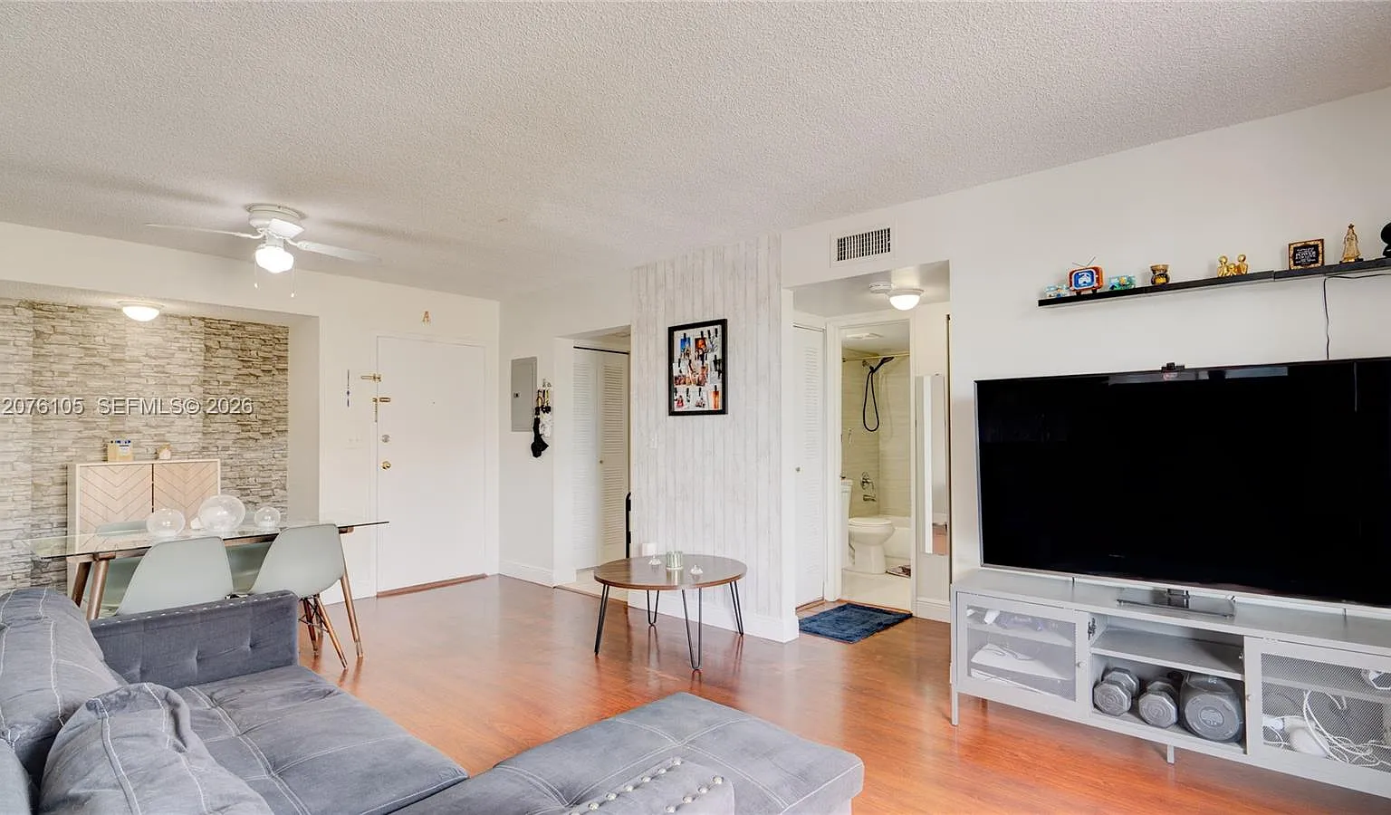 Flamingo Court Condo — Photo 3