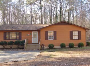 92 Eubank Dr, Kilmarnock, VA 22482