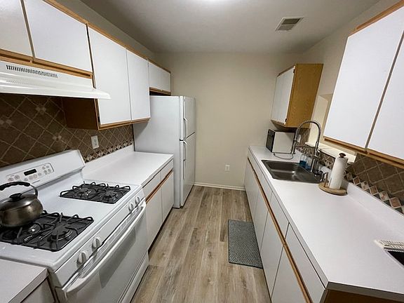 4th image of 2380 Phillip Ct #2380