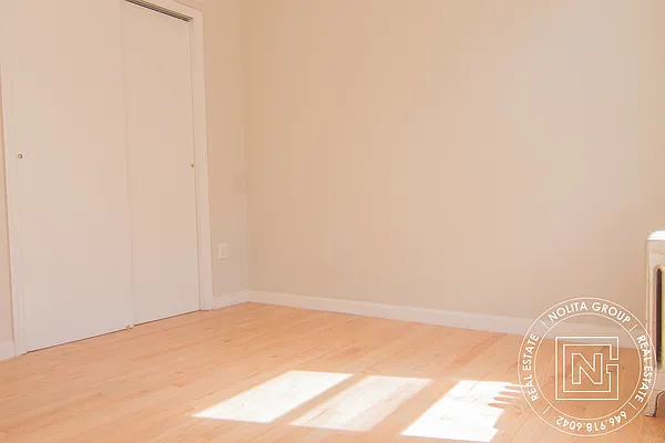 Rented by Nolita Group | media 21