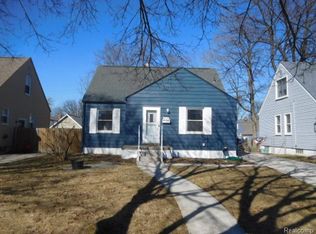 13680 Borgman St, Oak Park, MI 48237