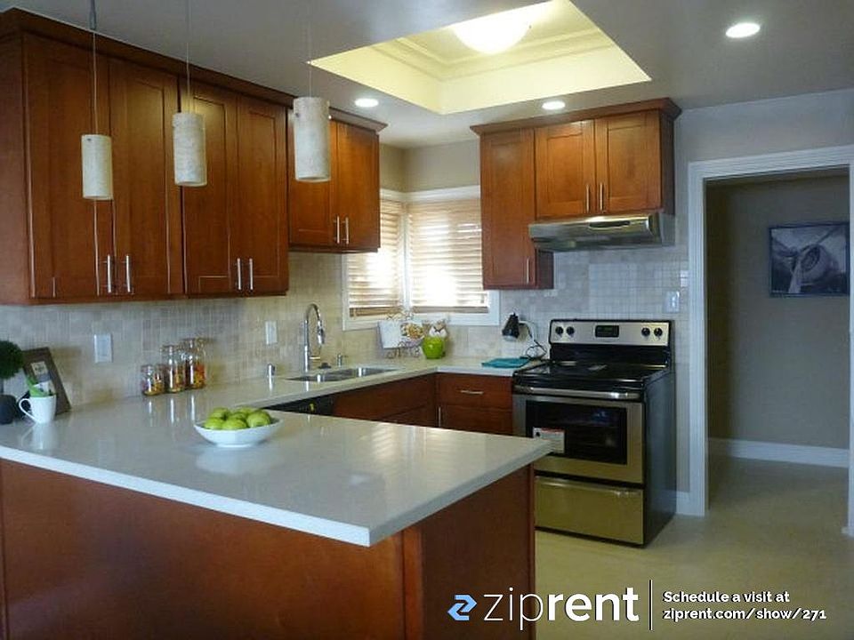 1st image of 2012 Treewood Ln