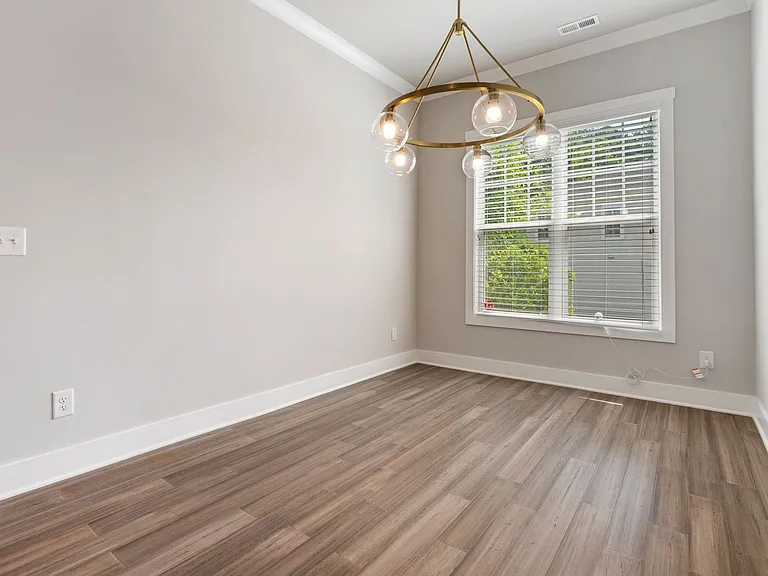 500 Kings Lake Way — Photo 13