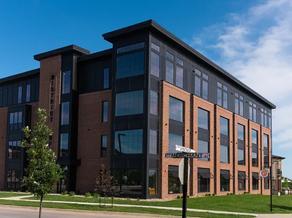 District Lofts Apartments